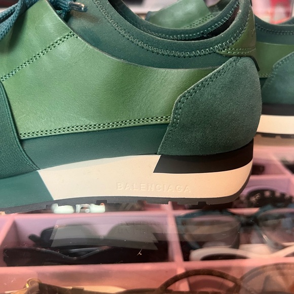 Balenciaga suede sneakers, shades of green, size 37 - Picture 6 of 9